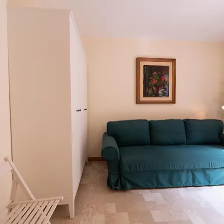 Live & Dream Vulcano Quadrilocale 2 Piano アパート シッラ