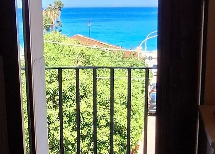 Lägenhet Live & Dream Vulcano Quadrilocale 2 Piano